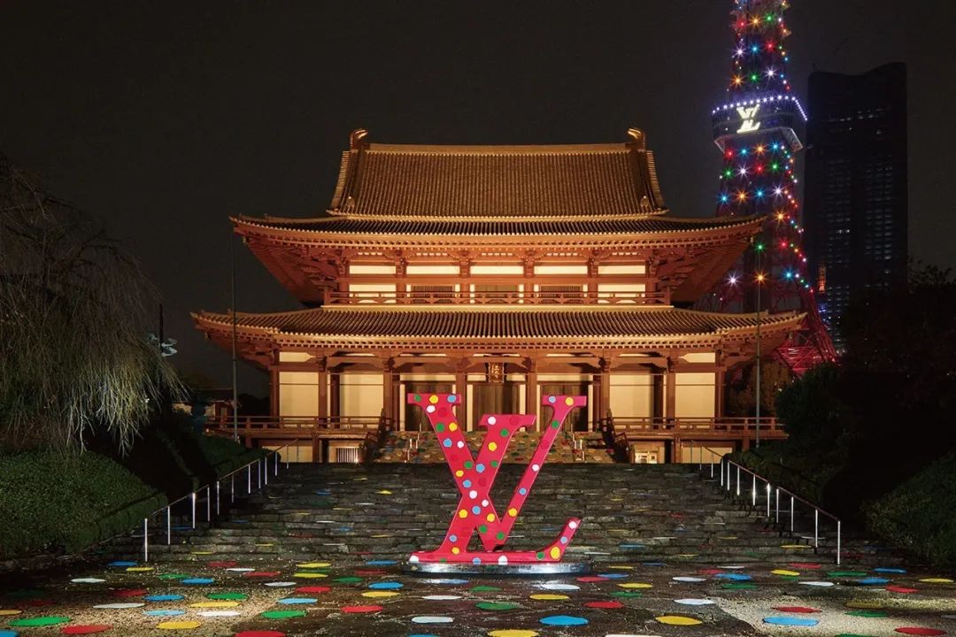 时隔10年!“LV X 草间弥生”又杀回来了!连东京塔都变成了“波点塔”!网友:阵仗确实大,但密恐麻了!