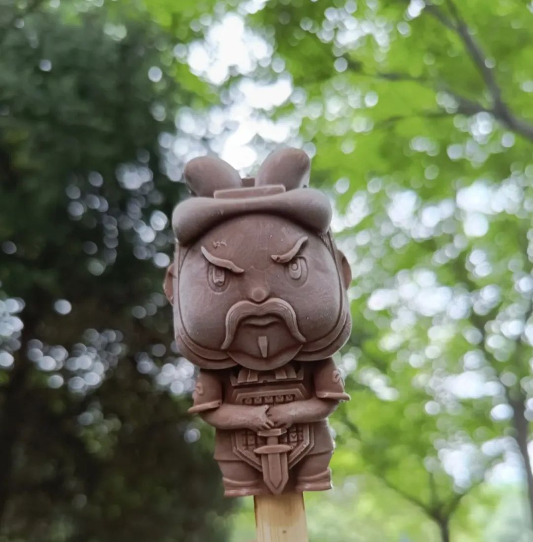 各地文创雪糕设计“丑”出圈,网友:不够丑的我不吃