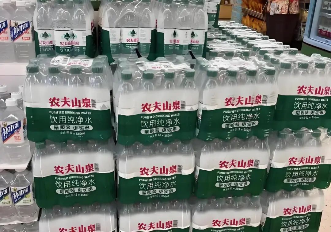 一纸报告,农夫山泉一夜没了80亿
