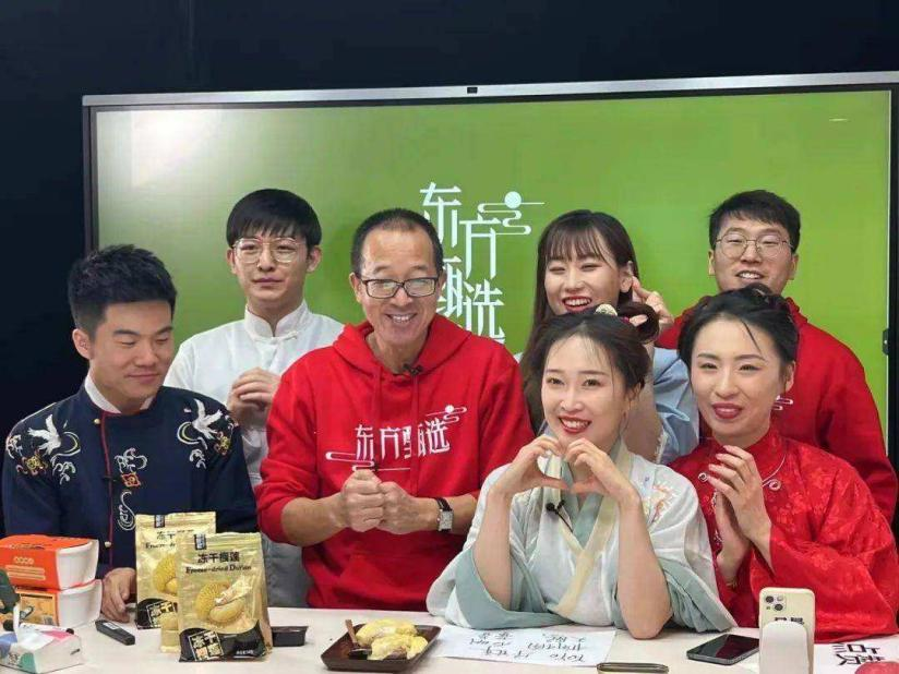 在&ldquo;翻车&rdquo;与&ldquo;真香&rdquo;之间，腰部主播正怎样生存着？