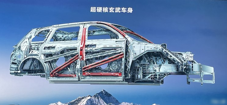 华为汽车大开杀戒:华为M9 2小时1万大定的产品战略