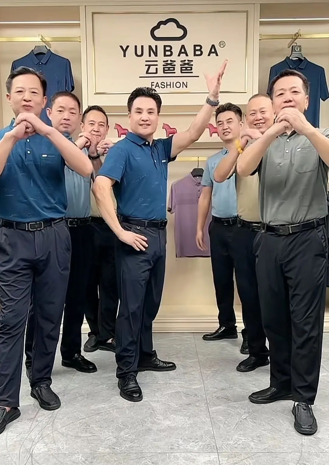 在抖音尬舞的“靳东”们,让万千少女买单