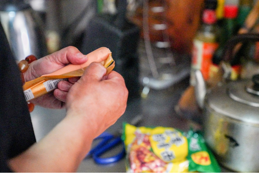 质量塌房的淀粉肠换个马甲又能火?